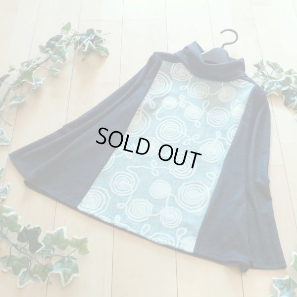 画像1: 新品 9304 ML ニット 刺繍 プルオーバー 秋 冬 オフタートル 起毛ニットソー レディース グレー系 うずまき模様 異素材切替