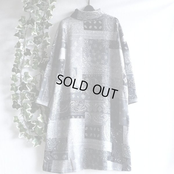 画像1: 新品 9402 ML 裏起毛 あったか ワンピース 秋 冬 ペイズリー柄 レディース グレー系 ゆったりタートル ストレッチ ニットソー 長袖