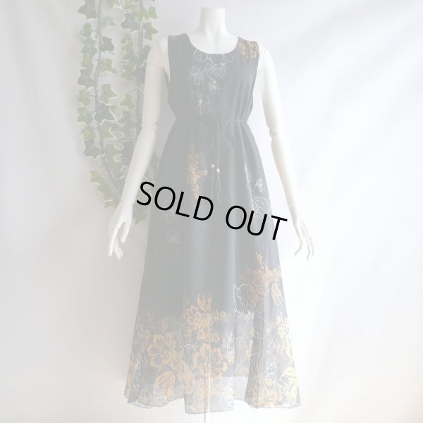 画像1: 新品 9536 ML 大きな花柄 シフォン ワンピース 春 夏 黒系 タッセルリボン レディース ノースリーブ マキシ 美しい透け感