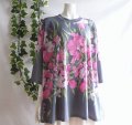 新品 9551 ML 大きな花柄 チュニック 春 夏 秋 グレー系 レディース ストレッチ 薄手 ジャージー 上品 エレガント