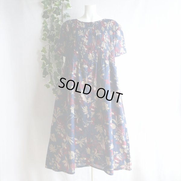 画像1: 新品 9632 ML 綿100％ シャーリング ワンピース 春 夏 紺系 レディース 和風 花柄 半袖 前開きボタン インド製 ナチュラル コットン