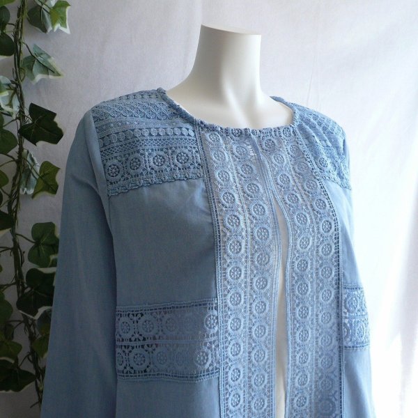 画像1: 新品 9759 M カットワーク 刺繍 綿麻混 シャツ ジャケット 春 夏 秋 ライトブルー系 レディース リネン 高級 上質 上品 50代 60代 70代