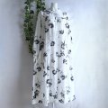 新品 9752 ML 水墨画風花柄 ティアード ワンピース 白系 春 夏 秋 レディース ロング マキシ 上質 上品 50代 60代 70代