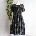 新品 9797 ML 綿100％ 涼感 抑揚 ワンピース 夏 黒系 シャーリング レディース 半袖 インド製 格子 小紋 和楽の里 50代 60代 70代