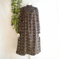 新品 9940 ML シャーリング ハイネック ワンピース 黒系 春 秋 花柄 レディース ラグラン コクーン 上質 上品 50代 60代 70代