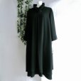 画像15: 新品 9917 LL ブラックフォーマル ワンピース 黒 レディース クロスカラー 斜めボタン フレアスタイル 冠婚葬祭 高級 上質 50代 60代 70代 (15)