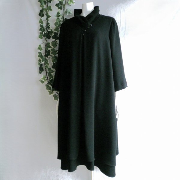 画像15: 新品 9917 LL ブラックフォーマル ワンピース 黒 レディース クロスカラー 斜めボタン フレアスタイル 冠婚葬祭 高級 上質 50代 60代 70代