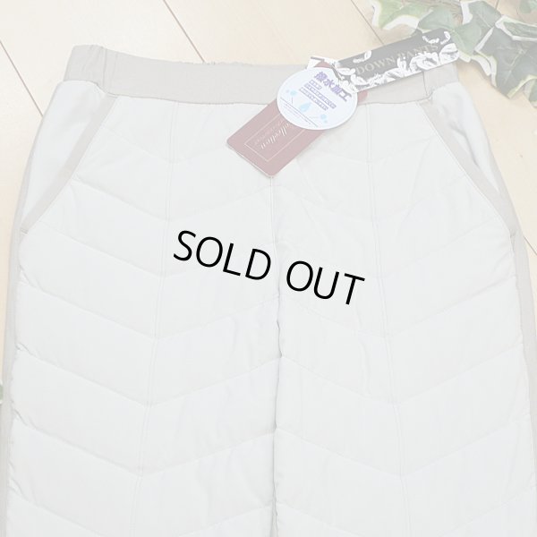 画像2: 新品 9486 LL ダウンパンツ ダウン80％ 後ろ裏微起毛 秋 冬 レディース グレージュ 異素材切替パンツ ストレッチ 撥水加工 上質
