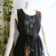 画像5: 新品 9536 ML 大きな花柄 シフォン ワンピース 春 夏 黒系 タッセルリボン レディース ノースリーブ マキシ 美しい透け感