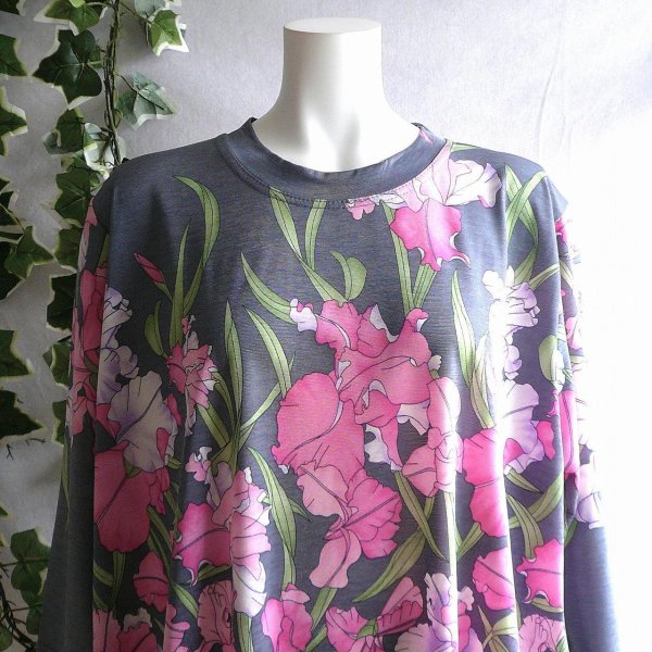 画像2: 新品 9551 ML 大きな花柄 チュニック 春 夏 秋 グレー系 レディース ストレッチ 薄手 ジャージー 上品 エレガント