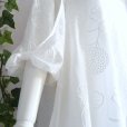画像6: 新品 9560 ML 大きな花刺繍 ブラウス チュニック 春 夏 白 レディース 袖リボン Aライン フレア 美しい透け感 上品