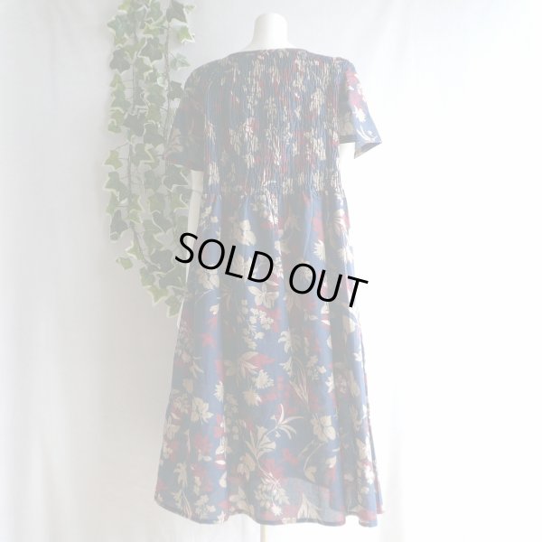 画像2: 新品 9632 ML 綿100％ シャーリング ワンピース 春 夏 紺系 レディース 和風 花柄 半袖 前開きボタン インド製 ナチュラル コットン