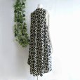 画像3: 新品 9633 ML ひんやり レーヨン100％ ワンピース 春 夏 黒系 北欧風 花柄 レディース Aラインフレア ラウンド裾 インド製