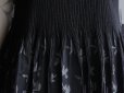 画像2: 新品 9707 L 日本製 桐生織 プリーツ ワンピース 春 夏 秋 黒系 レディース 綿混 抑揚花模様 ペチコート付 高級 上質 上品 (2)