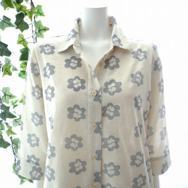 画像2: 新品 9733 L フロッキー 花模様 オーバー ブラウス アイボリー系 春 夏 秋 レディース 綿100％ コットン シャツ 上品 50代 60代 70代