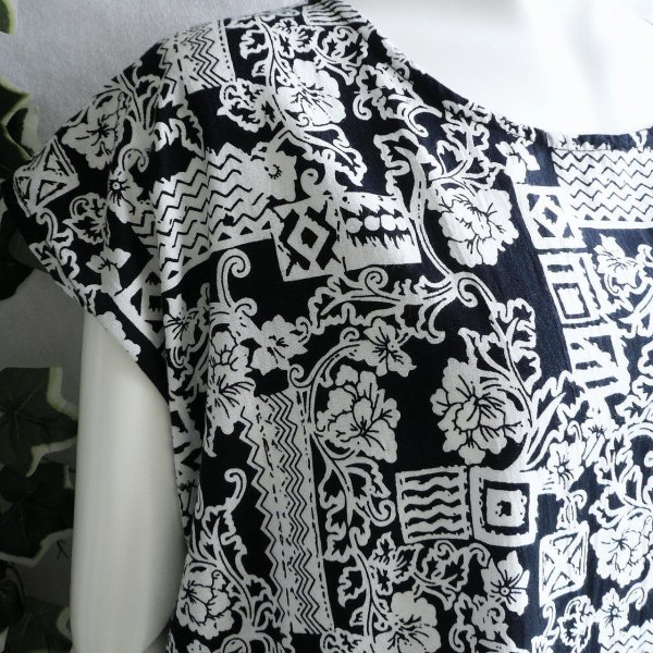 画像2: 新品 9777 ML 幾何学 花柄 綿100％ ワンピース 黒系 夏 レディース フレンチ袖 インド製 ナチュラル コットン 50代 60代 70代