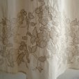 画像9: 新品 9816 L 大きな裾花刺繍 シャツ ワンピース ライトベージュ系 夏 レディース インド製 綿100％ Aライン フレア 上品 50代 60代 70代