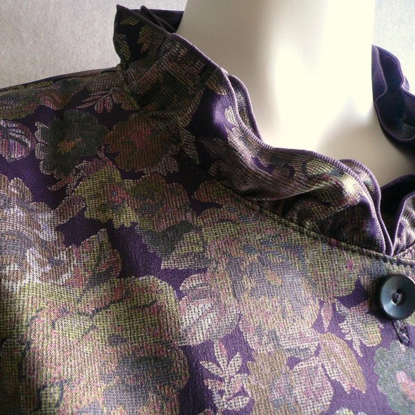 画像11: 新品 9915 L 二重フリル襟 京都染 日本素材 ブラウス ジャケット 紫系玉虫色 レディース 和風 花柄 中国縫製 高級感 上質 50代 60代 70代