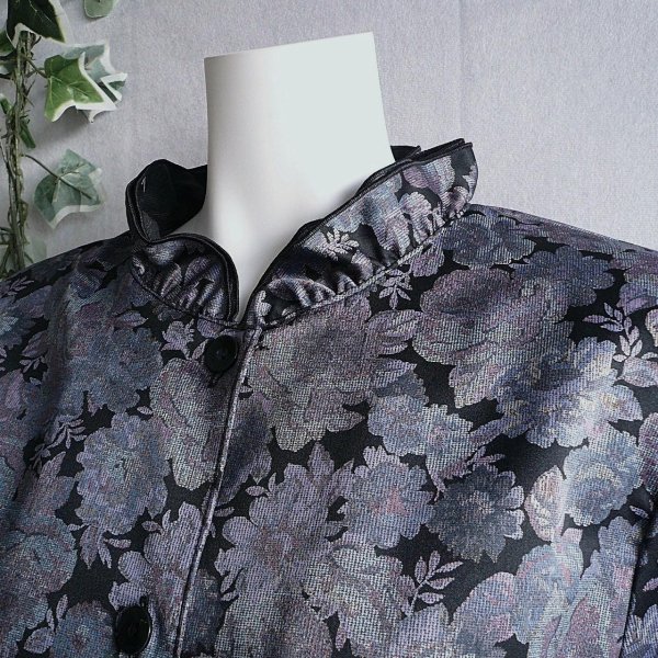 画像11: 新品 9916 L 二重フリル襟 京都染 日本素材 ブラウス ジャケット 黒系玉虫色 レディース 和風 花柄 中国縫製 高級感 上質 50代 60代 70代