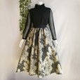 画像2: 新品 9924 ML 大きな花模様 コブラン調 ジャガード スカート 黒系 秋 冬 レディース ボリューム フレア クラシック 豪華 50代 60代 70代 (2)