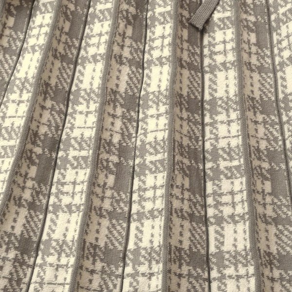 画像2: 新品 9929 M プリーツ織 切替 ニット ワンピース グレー系 レディース リブ編み チェック模様 リボン 上品 50代 60代 70代