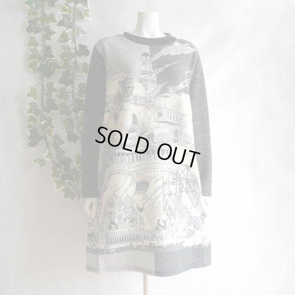 画像6: 新品 9952 ML ヨーロッパ絵画風絵柄 ニット チュニック ワンピース 黒系 秋 冬 ロールネック レディース 異素材切替 50代 60代 70代