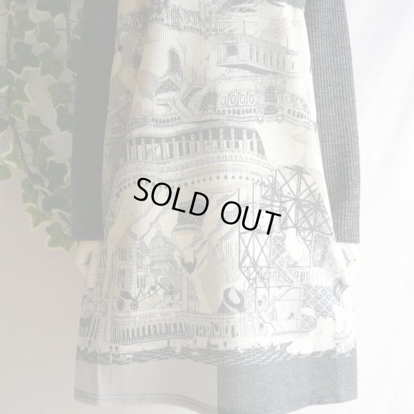 画像11: 新品 9952 ML ヨーロッパ絵画風絵柄 ニット チュニック ワンピース 黒系 秋 冬 ロールネック レディース 異素材切替 50代 60代 70代