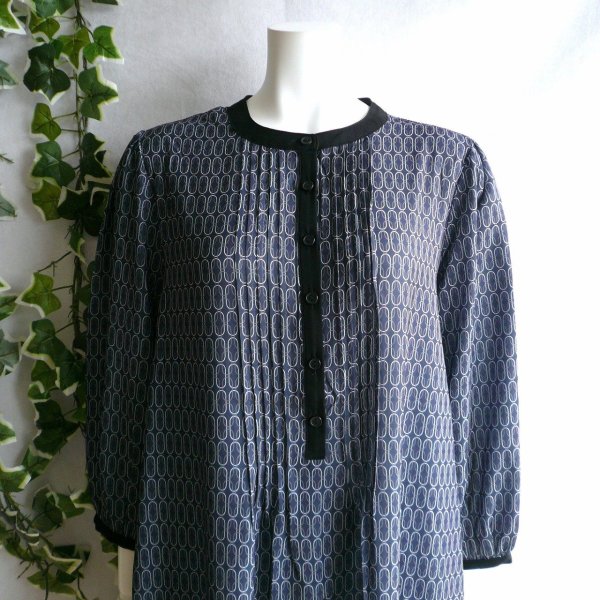 画像7: 新品 9955 ML 幾何学柄 ピンタック ワンピース 紺系 秋 レディース モード クラシック 高級感 上質 上品 50代 60代 70代