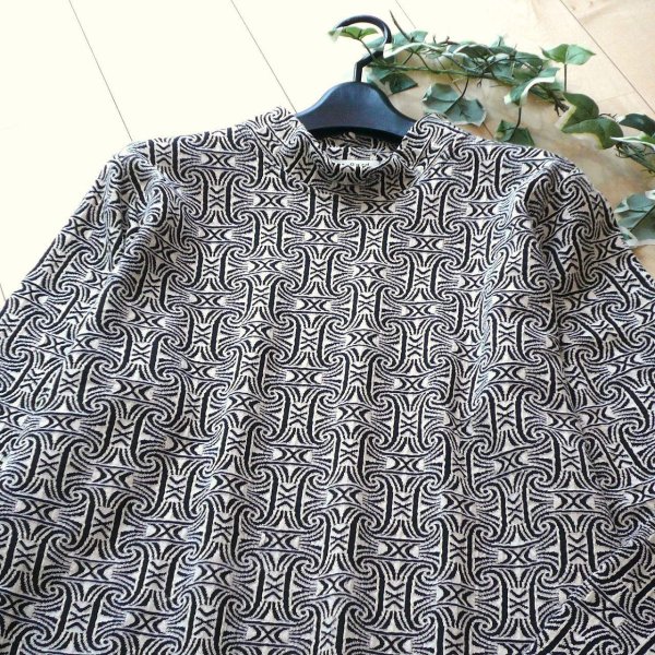 画像3: 新品 9959 LL ジャガード チュニック ベージュ系 秋 冬 レディース 和風 幾何学模様 ハイネック ゆったり 50代 60代 70代