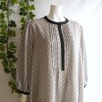 画像5: 新品 9961 ML 幾何学柄 ピンタック ワンピース ベージュ系 秋 レディース モード クラシック 高級感 上質 上品 50代 60代 70代 (5)