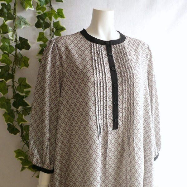 画像5: 新品 9961 ML 幾何学柄 ピンタック ワンピース ベージュ系 秋 レディース モード クラシック 高級感 上質 上品 50代 60代 70代