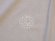 画像3: 【新品】5635【L】上質 花刺繍 綿100％ シャツワンピース 生成り系 くるみボタン リネン風 大人のナチュラルスタイル (3)