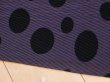 画像9: 【新品】7838【LL】上質 横プリーツ ワンピース 紫グレー系 長袖 配色切替調 クラシカル ドット模様 高級 (9)