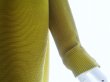 画像4: 【新品】7867【LL】上質 横プリーツ ドルマン袖 チュニック くすみ黄緑 長袖 シンプル 上品 エレガント 高級 (4)
