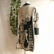 画像3: 新品 9437 ML ヨーロッパ風人物画 ニット チュニック ワンピース 秋 冬 レディース ベージュ黒系 ゆったり ハイネック 配色 切替 上品 (3)