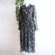 画像7: 新品 9489 ML ボウタイリボン シフォン プリーツ ワンピース 春 夏 秋 花柄 レディース 黒系 共布リボン フリル袖 美しい透け感 上質 上品 (7)
