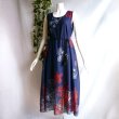 画像7: 新品 9524 ML 大きな花柄 シフォン ワンピース 春 夏 紺系 タッセルリボン レディース ノースリーブ マキシ 美しい透け感 上質 (7)