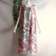 画像3: 新品 9537 ML 絵画風 大きな花柄 シフォン ワンピース 春 夏 くすみブルー系 レディース ノースリーブ マキシ 透け感 インド製 (3)