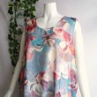 画像7: 新品 9537 ML 絵画風 大きな花柄 シフォン ワンピース 春 夏 くすみブルー系 レディース ノースリーブ マキシ 透け感 インド製 (7)