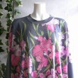 画像2: 新品 9551 ML 大きな花柄 チュニック 春 夏 秋 グレー系 レディース ストレッチ 薄手 ジャージー 上品 エレガント (2)