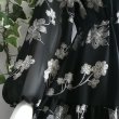 画像12: 新品 9591 L－LL 花柄 ティアード シフォン ワンピース 春 夏 秋 ロング レディース 黒系 共布リボン 美しい透け感 上質 上品 (12)