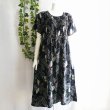 画像7: 新品 9652 ML ひんやり レーヨン100％ ワンピース 春 夏 黒系 大きな 和風 花柄 シャーリング レディース 半袖 インド製 (7)