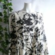 画像4: 新品 9738 L 大きな花柄 綿100％ ワンピース 夏 オフ白系 レディース インド製 コットン ボリューム フレア ロング 50代 60代 70代 (4)