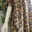画像6: 新品 9874 M 袖リボン 花柄 シャツ ワンピース 黒オレンジ系 レディース コットン Aライン 上質 上品 50代 60代 70代 (6)
