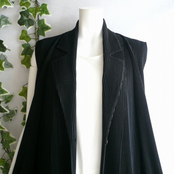 画像3: 新品 9896 L アンサンブル風 プリーツ ロング ジレ 黒 春 夏 秋 冬 レディース テーラード 羽織り 高級 上質 上品 50代 60代 70代 (3)