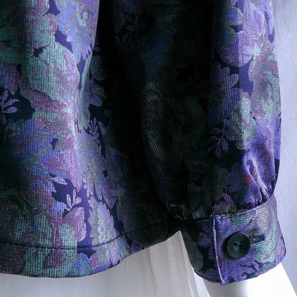 画像2: 新品 9910 M 二重フリル襟 京都染 日本素材 ブラウス ジャケット 紺系玉虫色 レディース 和風 花柄 中国縫製 高級感 上質 50代 60代 70代 (2)