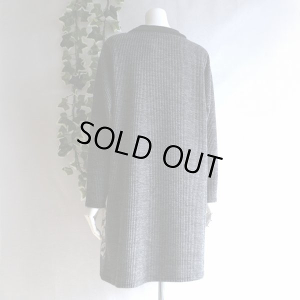 画像8: 新品 9952 ML ヨーロッパ絵画風絵柄 ニット チュニック ワンピース 黒系 秋 冬 ロールネック レディース 異素材切替 50代 60代 70代 (8)